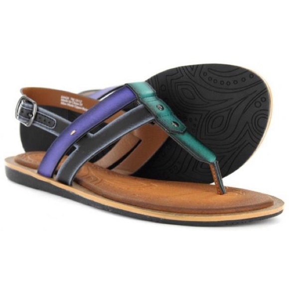 Clark’s Billie Swing t-strap sandals - Picture 1 of 10